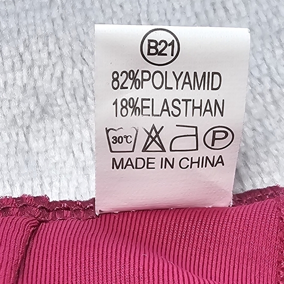 45.🆕Small Tummy Control U Wire Bathing Suit Ruched Push Up Swimwear NWOT - Picture 3 of 7